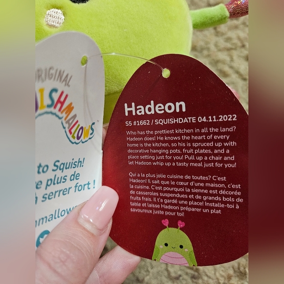 NWT Squishmallows Hadeon the Grasshopper 5" Valentine's Day - Picture 7 of 9